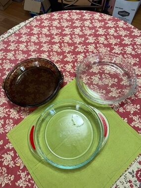 Vintage Pyrex Pie Plates Lot of 5-Clear&Amber Glass 9” & 9.5” Baking Dishes USA